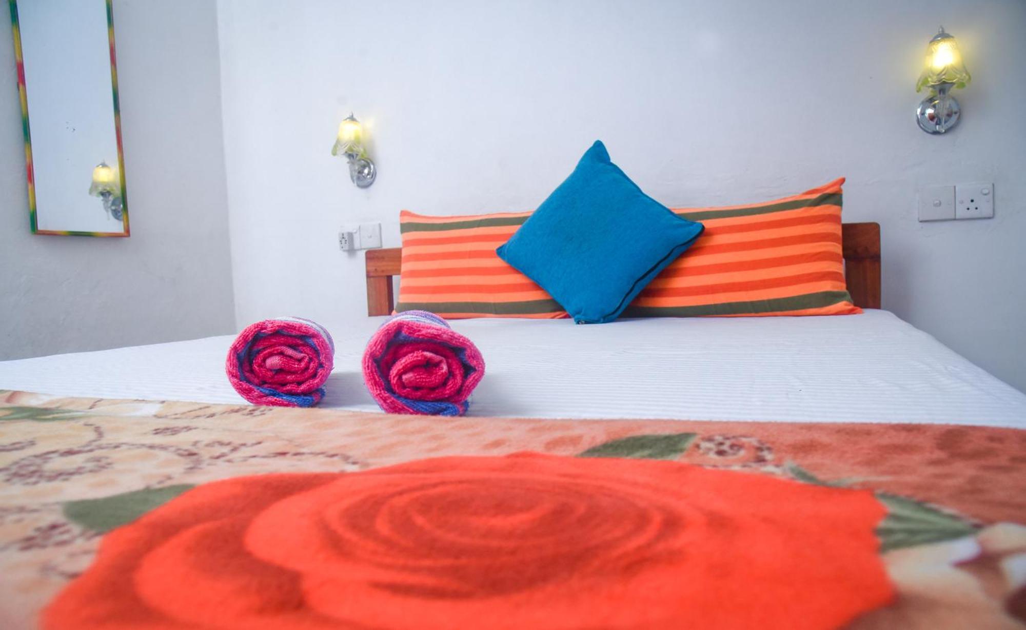 Bed and Breakfast Eco Salient View à Ella Extérieur photo