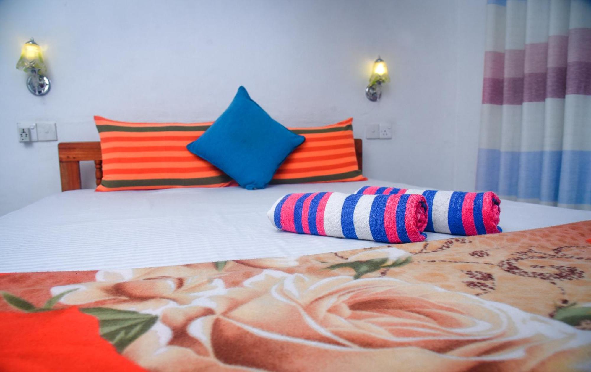 Bed and Breakfast Eco Salient View à Ella Extérieur photo