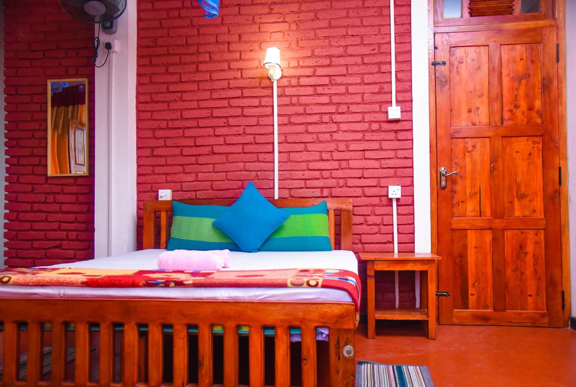 Bed and Breakfast Eco Salient View à Ella Extérieur photo