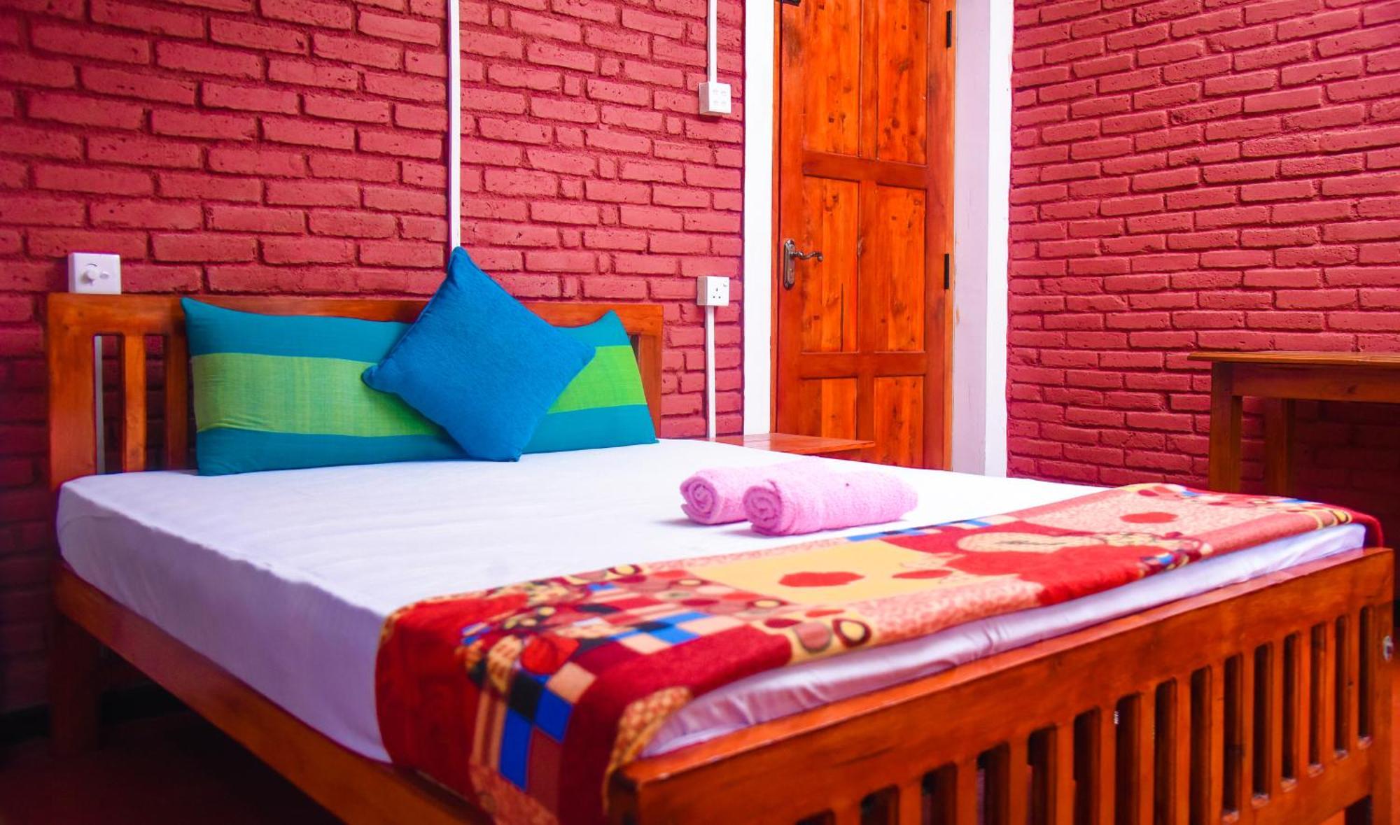Bed and Breakfast Eco Salient View à Ella Extérieur photo